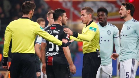 德甲巅峰战记：勒沃库森主场绝地反击，3-1逆转拜仁慕尼黑送德甲霸主赛季首败