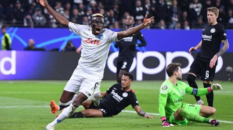 欧冠赛场蓝鹰展翅 奥斯梅恩破门助那不勒斯客场告捷