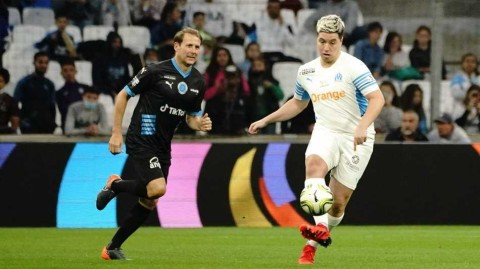 天鹅变形记：纳斯里退役一月暴肥，慈善赛亮相惊呆球迷