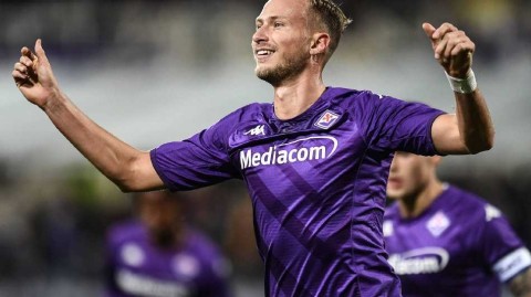 意大利杯紫百合凌空一剑定乾坤 桑普多利亚饮恨弗兰基球场