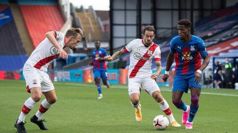 空场首秀扎哈凌空斩 水晶宫残阵力克南安普顿