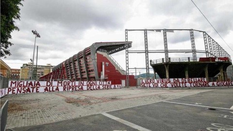 疫情下的意大利：都灵球迷的愤怒标语与意甲重启的艰难博弈