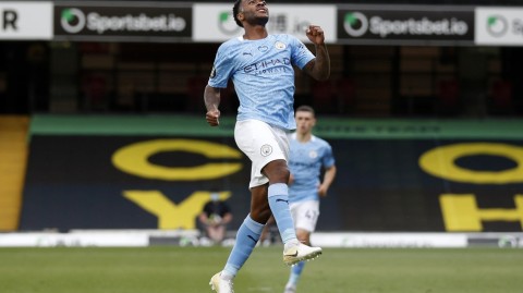 蓝月狂袭维卡拉格路 斯特林双响炮助曼城四球大破沃特福德