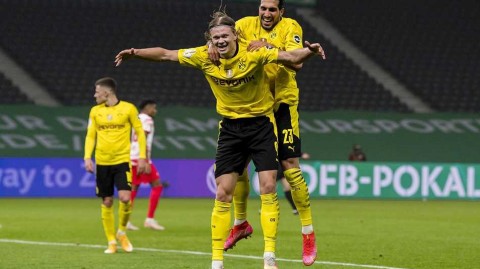 德国杯决战夜：哈兰德与桑乔双星闪耀，多特蒙德4-1大胜莱比锡加冕冠军