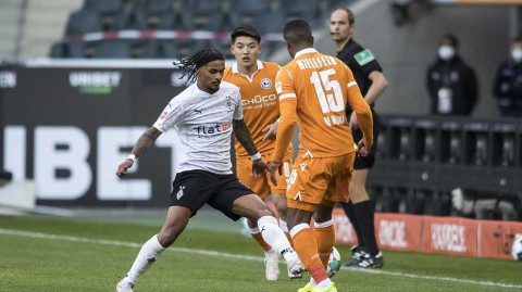 普鲁士公园的进球盛宴：门兴五球狂胜，恩博洛闪耀全场