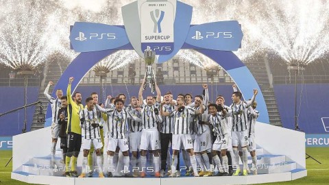 意超杯巅峰战：C罗创纪录加冕历史射手王 尤文力克那不勒斯捧杯