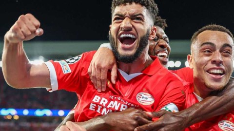 埃因霍温主场奏凯歌 五球大胜强势重返欧冠之巅