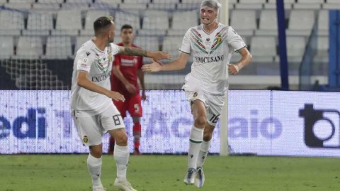 意大利杯激战克雷莫纳逆转险胜特拉纳