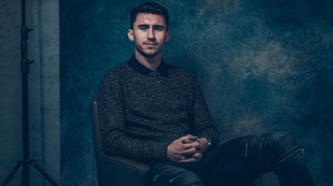 蓝月当空，英伦之巅的优雅征服者