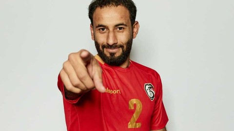 硝烟中的玫瑰：叙利亚国家队阿拉伯杯前写真与远征纪实