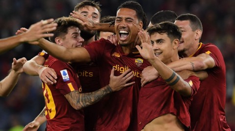 罗马狼嚎主场险胜十人莱切 迪巴拉点射建功却伤退