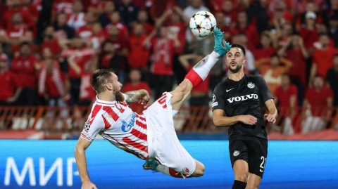 终场乌龙绝平 海法马卡比逆袭晋级欧冠正赛