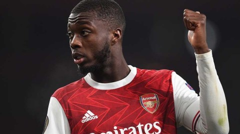 欧联杯惊魂夜：枪手主场吞苦果，总分险胜晋级八强