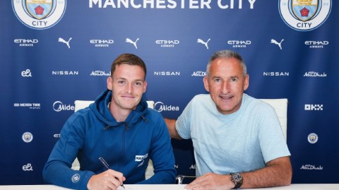 西班牙新星戈麦斯圆梦曼城 接过传奇号码开启蓝月征程