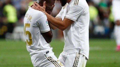 伯纳乌双星闪耀时：维尼修斯与罗德里戈的天才之夜