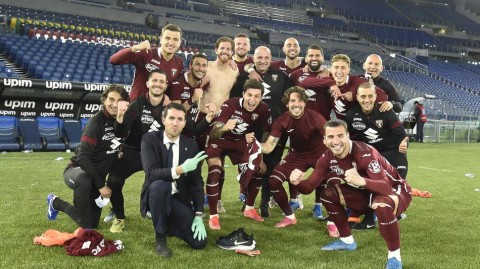 罗马奥林匹克球场的不眠夜：都灵城死里逃生，因扎吉兄弟一喜一悲