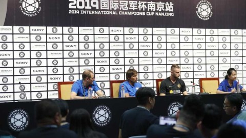 南京夏夜，意大利德比激情燃烧：孔蒂与C罗引爆奥体