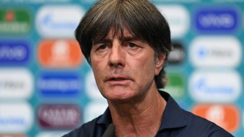 告别时刻的凝望：勒夫十五年德国队执教生涯在伦敦雨夜画上句点