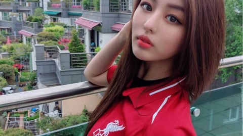 从首尔到安菲尔德：韩国超模Ulael的利物浦情缘