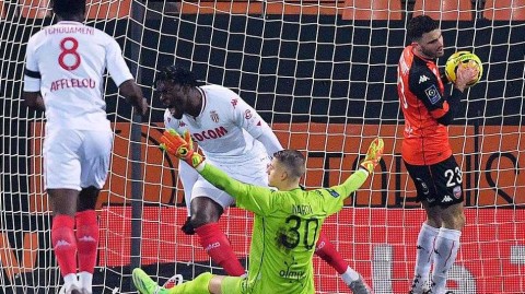 法甲冬日进球盛宴：洛里昂激战摩纳哥，定格七球瞬间