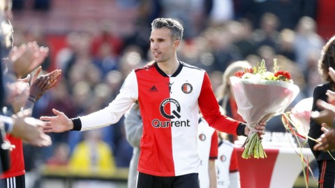 荷兰射手范佩西正式挂靴 绿茵场从此少了一位诗人