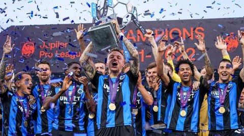 比甲联赛终局之战 布鲁日战平安德莱赫特加冕桂冠