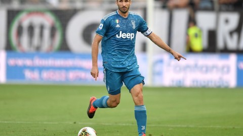 老臣初心：基耶利尼拒绝退役，誓与斑马军团共进退