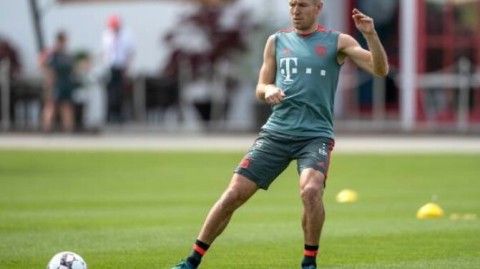 罗本回归在即，“罗老汉”的边路魔法即将重现赛场