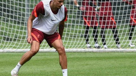 奥地利山城曙光：红军利物浦重整旗鼓，新赛季从后防天团全員回归开始