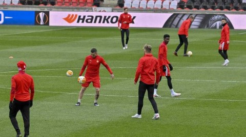 硝烟将至，布拉格斯拉维亚的静默备战