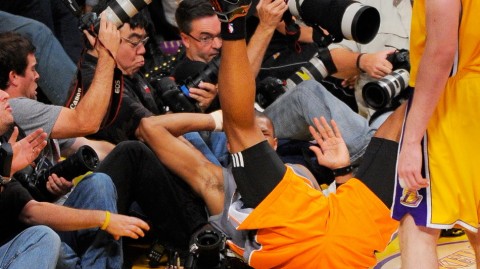 2010西决史诗回眸：科比希尔肉搏战再现，纳什诡异妙传引领凤凰城五虎传奇