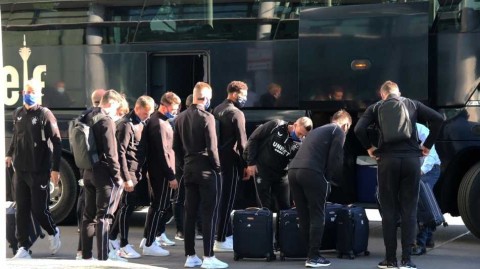 杰拉德的流浪者军团抵达德国，为欧联杯最后荣耀而战