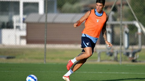 蓝鹰展翅：拉齐奥训练场全力冲刺，2122赛季意甲前瞻