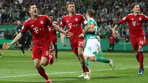 二娃的鬼魅舞步与莱万的致命一击：拜仁在不来梅主场奏响惊险晋级曲