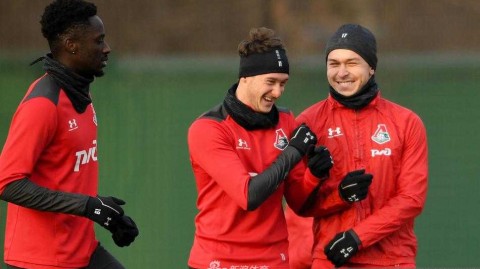 凛冬将至火车头轰鸣，莫斯科静候欧冠宿命对决