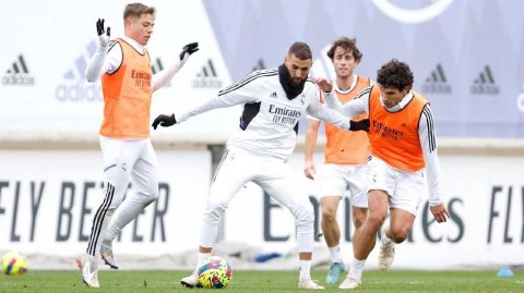 伯纳乌的冬日暖阳本泽马归队皇家马德里全力备战