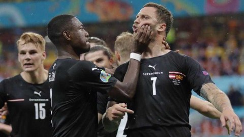 欧锦赛首秀进球却因言语失当遭禁赛 阿瑙托维奇为冲动付出代价