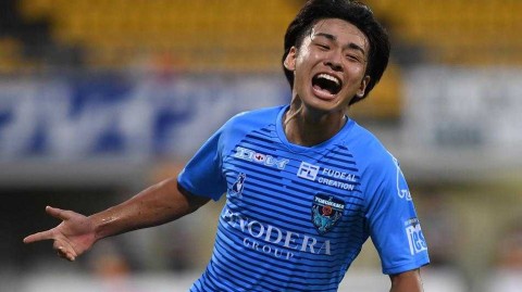 日职联复赛惊魂：升班马横滨FC客破太阳神，三球逆转夺首胜