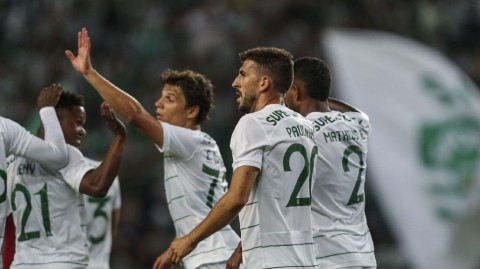 葡萄牙体育雄狮主场奏凯，三球完胜黄潜捧起五提琴杯