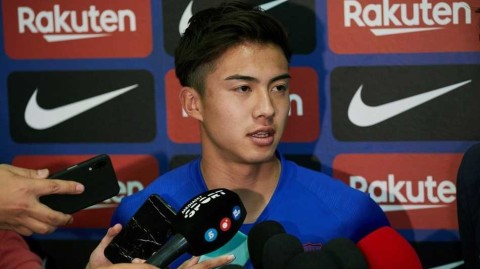 日本新星安部裕葵闪耀诺坎普，巴萨B队迎来亚洲天才