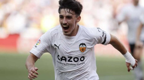 梅斯塔利亚之夜：巴伦西亚力克皇家马德里之战