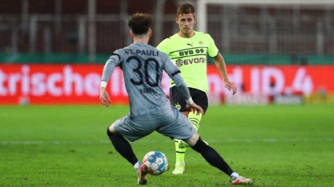 德媒曝多特蒙德标价出售比利时边锋 纽卡斯尔高薪诱惑小阿扎尔