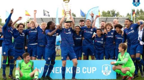 德布劳内杯青训盛典落幕，切尔西梯队加冕双料冠军彰显雄厚底蕴