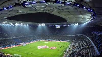 欧联杯爆大冷：莱斯特城主场沦陷，布拉格斯拉维亚双杀晋级