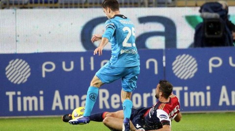 撒丁岛惊魂！九人卡利亚里压哨绝平，斯佩齐亚憾失客场首胜