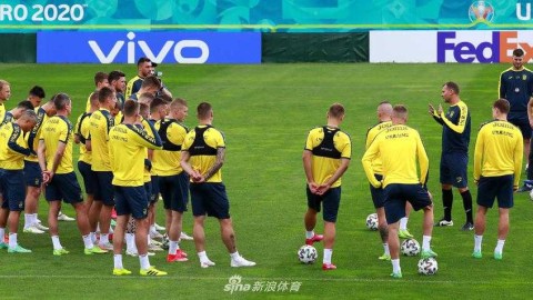 核弹头的新战场：舍甫琴科细密布阵，乌克兰青年军静候欧洲杯大考