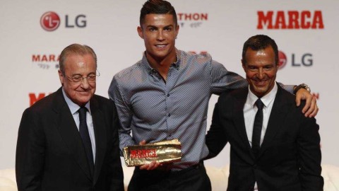 疫情中的旗帜：C罗与门德斯百万善款里的生命温度