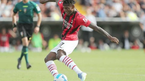 王朝血脉与替补奇兵：米兰在雨夜中的一场史诗逆转