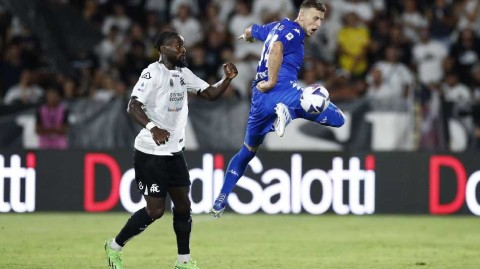 意甲首轮鏖战：斯佩齐亚主场力擒恩波利迎开门红