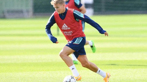 兵工厂整装待发：厄德高领衔枪手全力备战新赛季英超